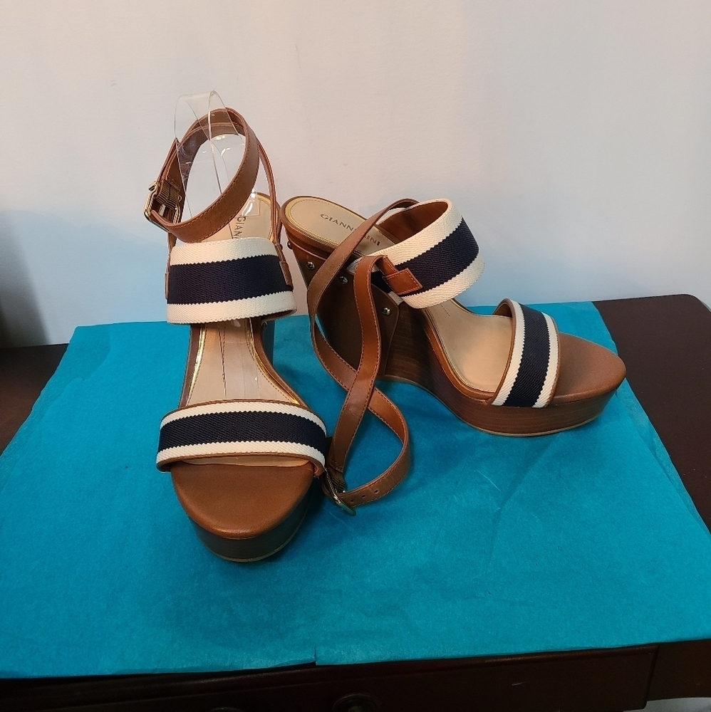 Gianni Bini Wedge Heels
